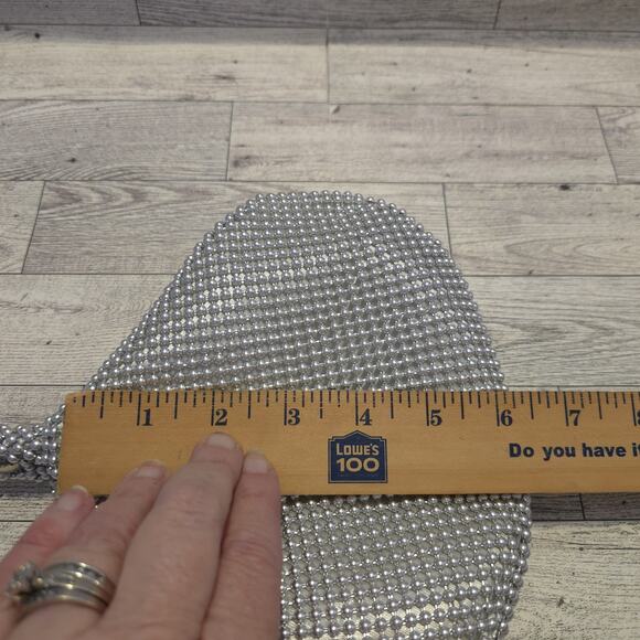 Jessica McClintock Staci Metal Silver Snap Puch Evening Wristlet Bag - Picture 9 of 10